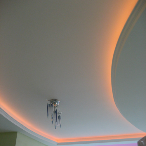 Гибкая светодиодная лента - современная подсветка потолка